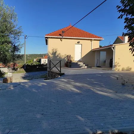 Moradia Largo Do Patio